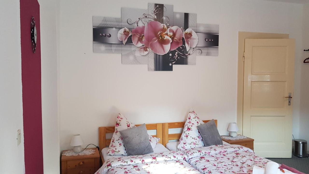 Gasthaus Alter Bahnhof Hotel Metzdorf Ngoại thất bức ảnh