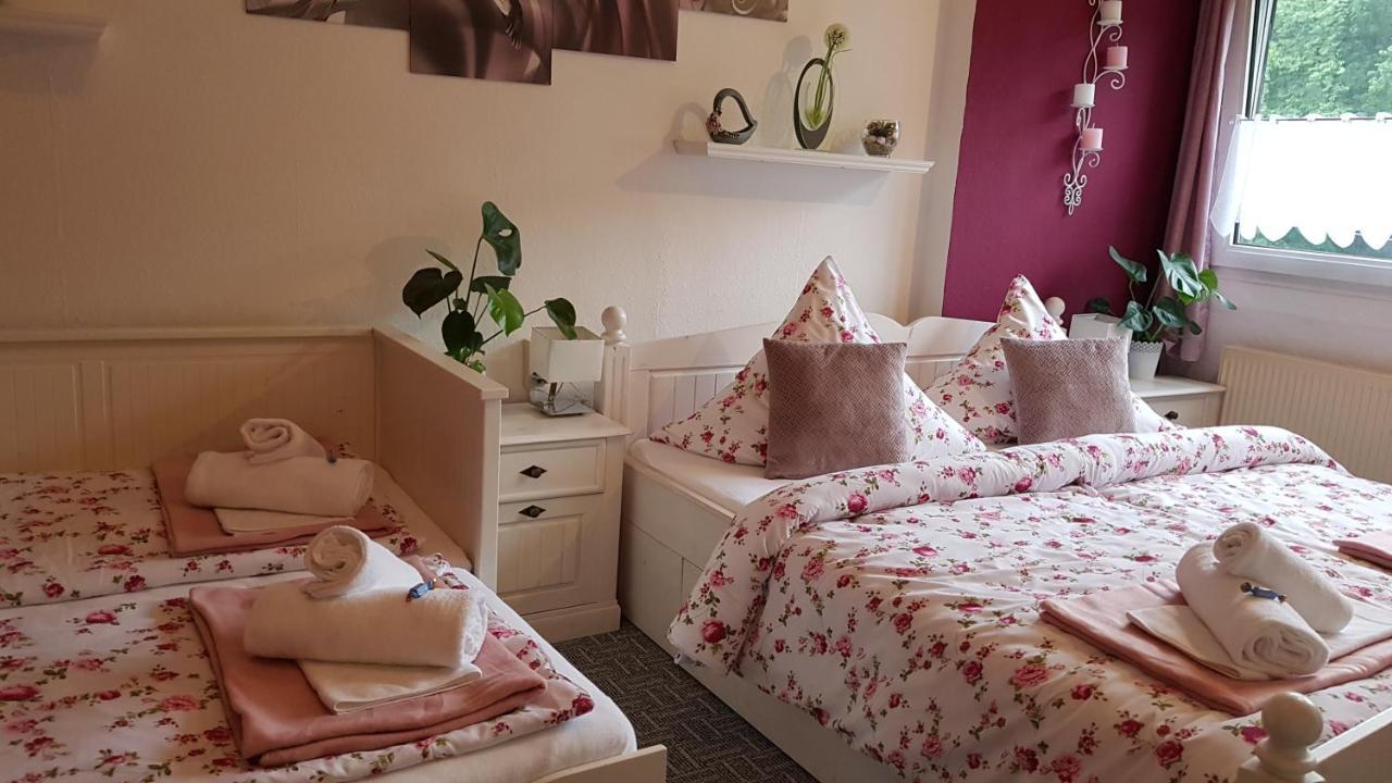Gasthaus Alter Bahnhof Hotel Metzdorf Ngoại thất bức ảnh