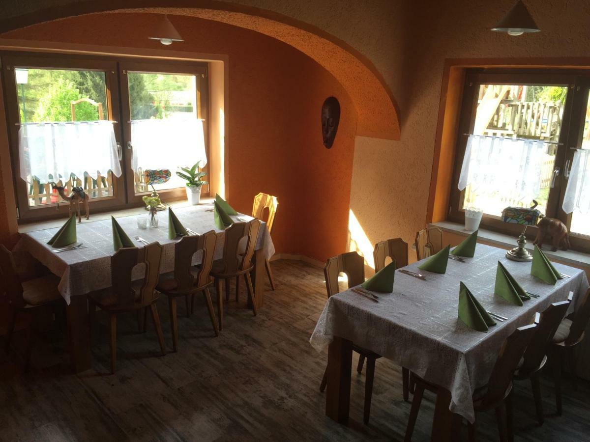 Gasthaus Alter Bahnhof Hotel Metzdorf Ngoại thất bức ảnh